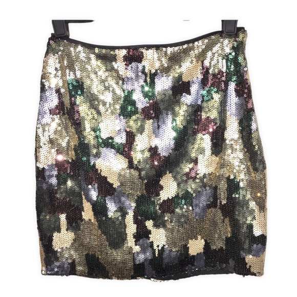 Missguided x Carli Bybel Sequins Camo Mini Skirt - Picture 12 of 13